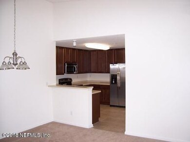 Dining room to kitchen