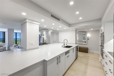 Stratford of Pelican Bay unit 1102, Naples, FL 34108 - photo 4