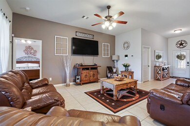 22602 Gentle Shadow Dr, Hockley, TX 77447 - photo 2