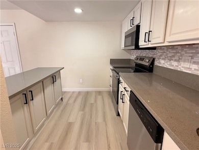 4460 Sandy River Dr unit 51, Las Vegas, NV 89103 - photo 7