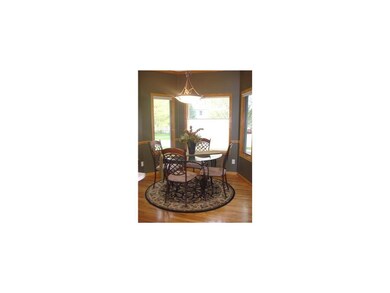 Breakfast Bar. EAT IN KITCHEN AREA IS SURROUNDED B