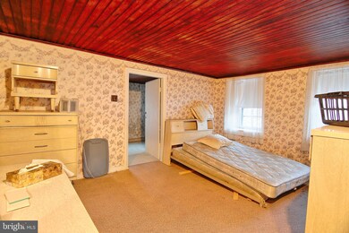 240 Poplar Rd, Boyertown, PA 19512 - photo 7