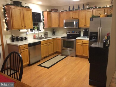 1322 Mallard Dr W, Chambersburg, PA 17202 - photo 4