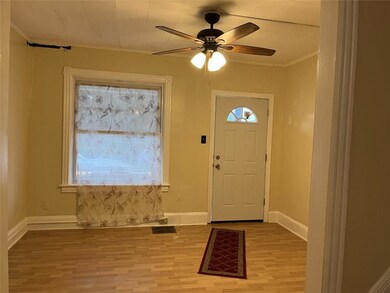 2716 Columbia St, Easton, PA 18045 - photo 4