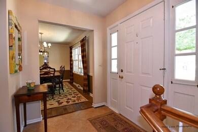 849 Mandrake Dr unit 2, Batavia, IL 60510 - photo 4