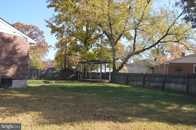 301 Whitman Ct, Glen Burnie, MD 21061 - photo 4