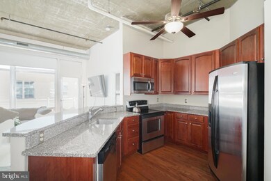 113 N Bread St unit 3D6, Philadelphia, PA 19106 - photo 5