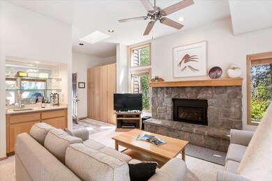 03-Living Area