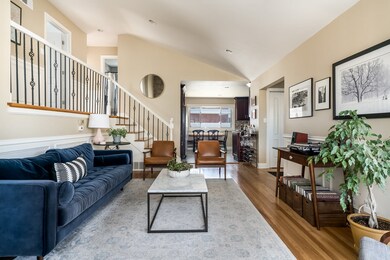 340 E Huntington Ln, Elmhurst, IL 60126 - photo 7