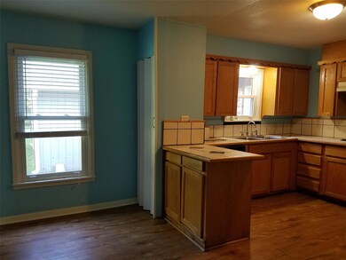 226 E Murray St, Denison, TX 75021 - photo 7