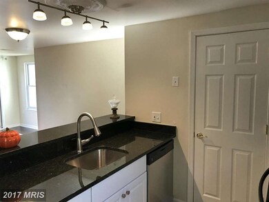 4368 Pembrook Village Dr unit 76, Alexandria, VA 22309 - photo 5