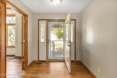 06-8519-Ember-Glen-Pass-WindowStill-Real