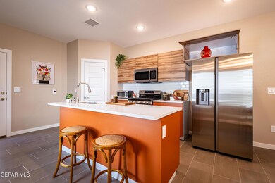 456 Deserts Dr, Socorro, TX 79927 - photo 4