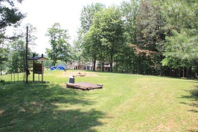 2035 Carroll14 640p0004
