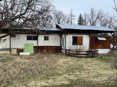 105 Center St, Hayfork, CA 96041 - photo 2