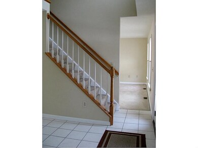Entry/Foyer.