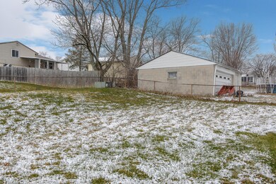 3098 Hill Grove Ave, Columbus, OH 43223 - photo 2