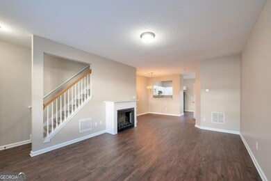 3604 Ginnis Rd SW unit 2, Atlanta, GA 30331 - photo 4