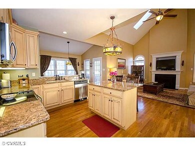 Kitchen - Eat-in kitchen at the island or the brea