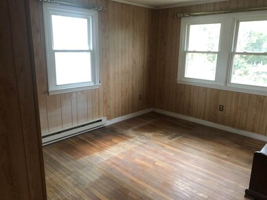 204 Saint Anselm Dr, Goffstown, NH 03045 - photo 4