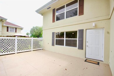 8 Amherst Ct unit D, Royal Palm Beach, FL 33411 - photo 2