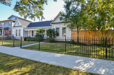 220 W 10th St, Houston, TX 77008 - photo 3