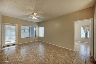 2035 S Elm St, 122-5