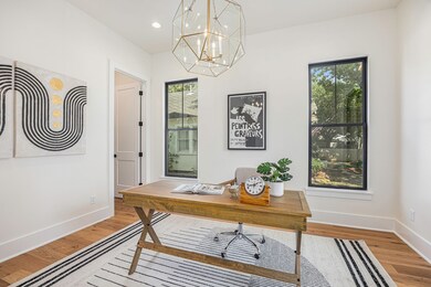 725 Wilken St, Houston, TX 77008 - photo 5