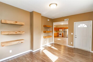 1218 8th St NW, Cedar Rapids, IA 52405 - photo 4