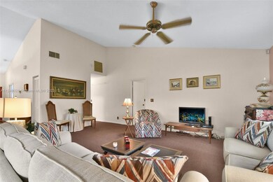 7237 Solandra Ln, Tamarac, FL 33321 - photo 4