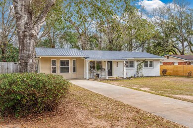 3-web-or-mls-149 Shady Lane-03
