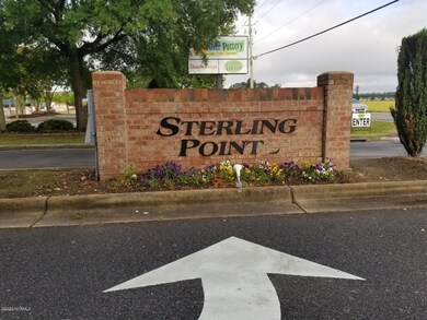 3951 Sterling Pointe Dr unit Ooo8, Winterville, NC 28590 - photo 2