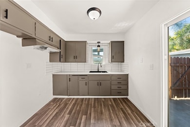 2121 Down St, Riverside, CA 92507 - photo 5