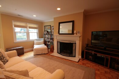 19 Le Grande Ave unit 16, Greenwich, CT 06830 - photo 2