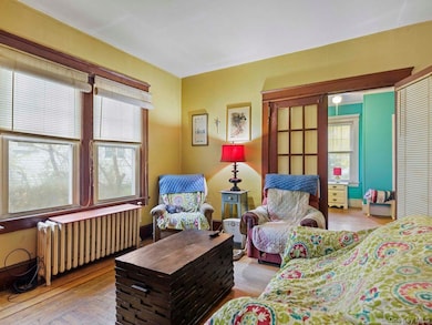 192 Washington Ave, Kingston, NY 12401 - photo 5