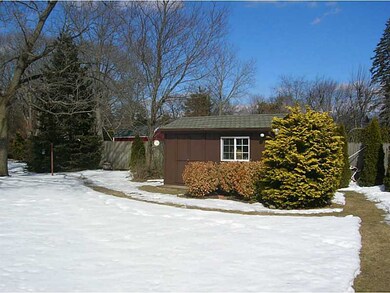 179 Spooner Ave, Warwick, RI 02886 - photo 4