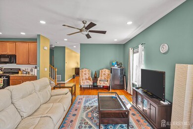 36 Andrews Way, Piscataway, NJ 08854 - photo 4