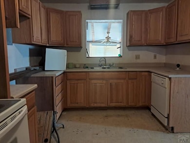 413 N Main St, La Junta, CO 81050 - photo 5