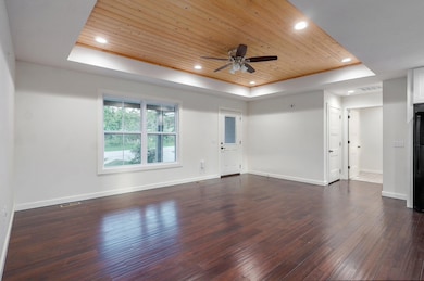 753 S Elm Rd-24