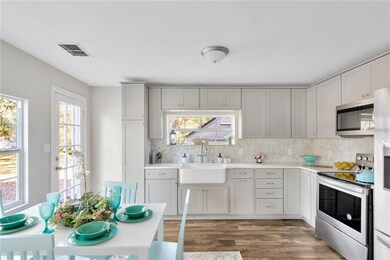 618 S 68th St, Tampa, FL 33619 - photo 3