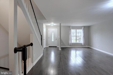 742 Villager Cir, Dundalk, MD 21222 - photo 5