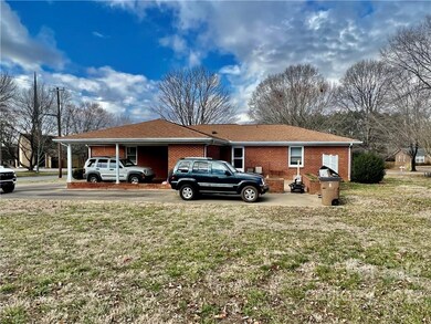 423 Melody Ln, Shelby, NC 28152 - photo 4