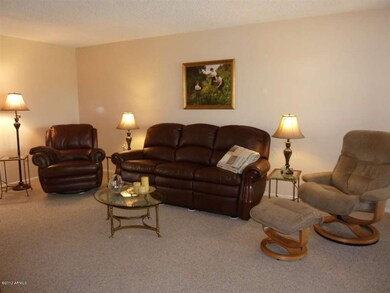 10515 W Highwood Ln, Sun City, AZ 85373 - photo 4