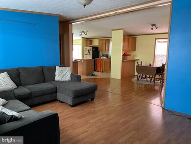 242 Deer Run Dr, Honey Brook, PA 19344 - photo 2