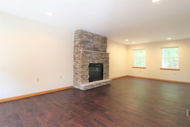 107 Manayunk Ave, Hazle Township, PA 18202 - photo 5
