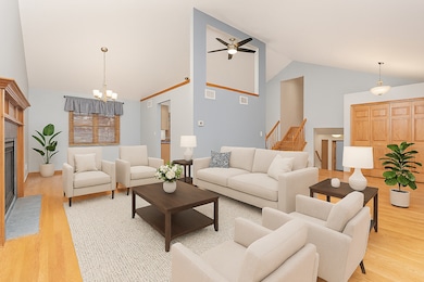 16517 Spangler Rd, Plainfield, IL 60586 - photo 2