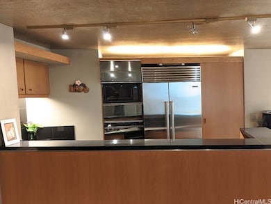 Nauru Tower unit 2006, Honolulu, HI 96814 - photo 2