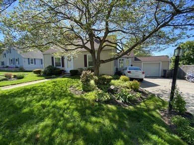 4 Farnum St, South Grafton, MA 01560 - photo 3