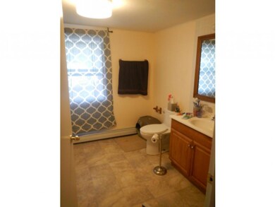 206 Laplatte Cir, Shelburne, VT 05482 - photo 6