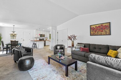 50-web-or-mls-CAMA0595